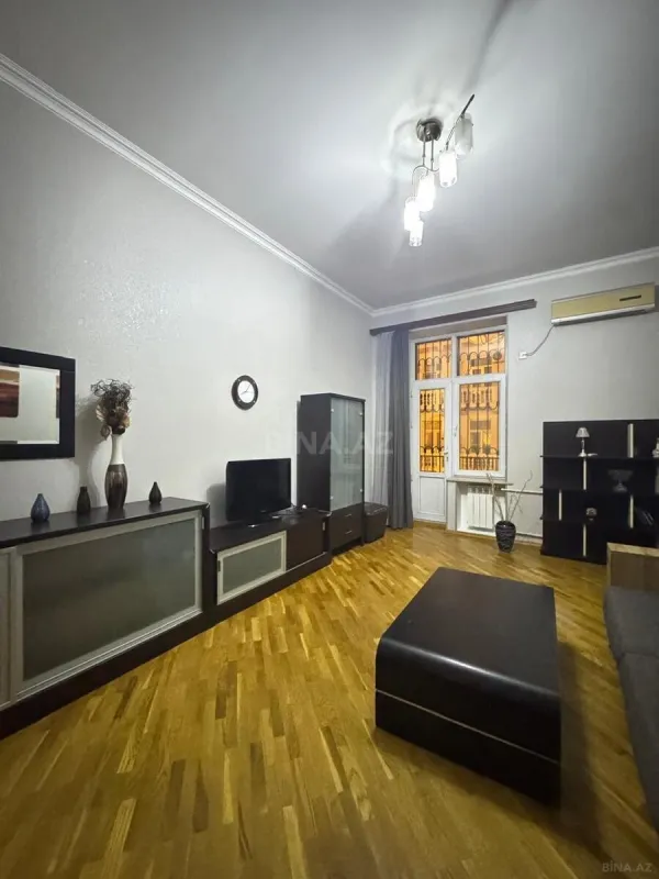 Kirayə verilir 2 otaqlı mənzil 55 m²