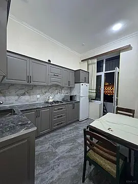 Kirayə verilir 2 otaqlı mənzil 55 m²