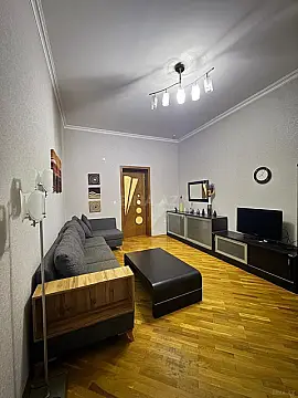 Kirayə verilir 2 otaqlı mənzil 55 m²