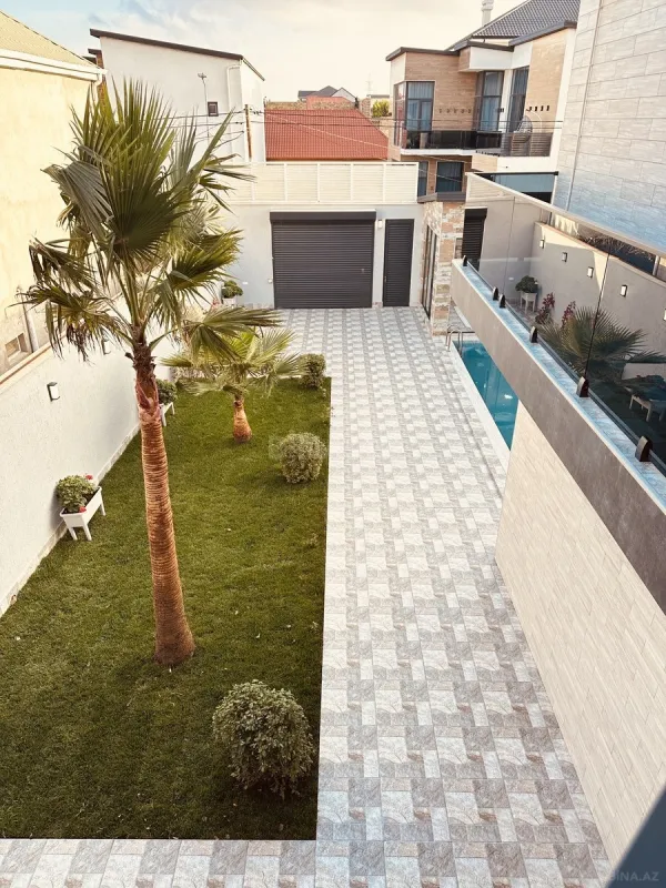 Satılır 5 otaqlı həyət evi 200 m²