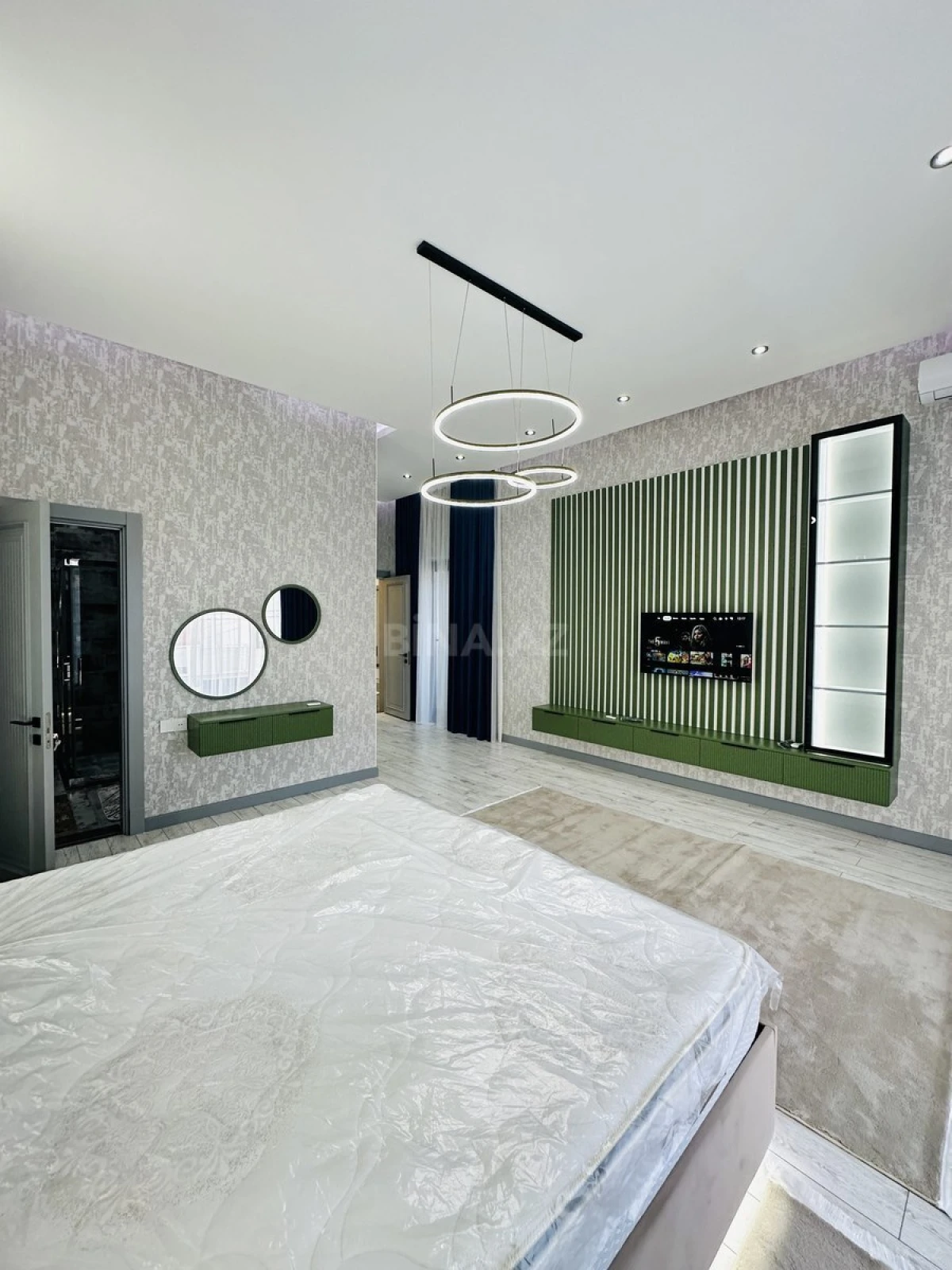 Satılır 5 otaqlı həyət evi 200 m²