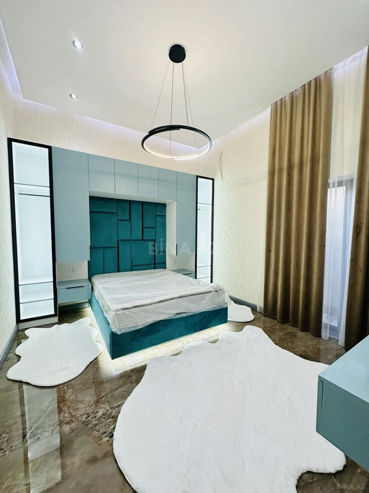 Satılır 5 otaqlı həyət evi 200 m²