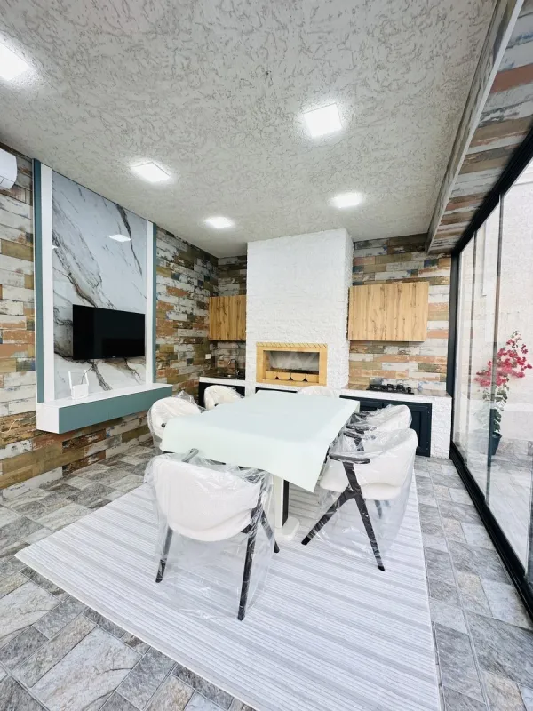 Satılır 5 otaqlı həyət evi 200 m²