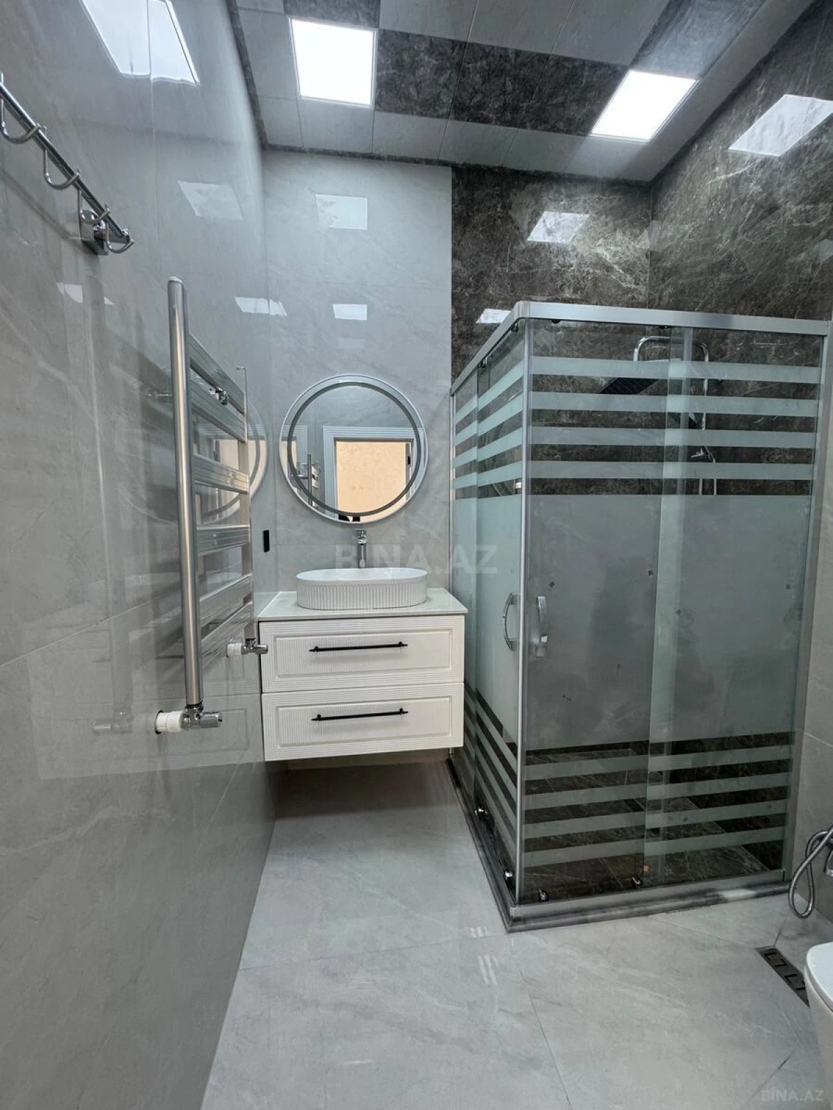 Satılır 4 otaqlı həyət evi 170 m²