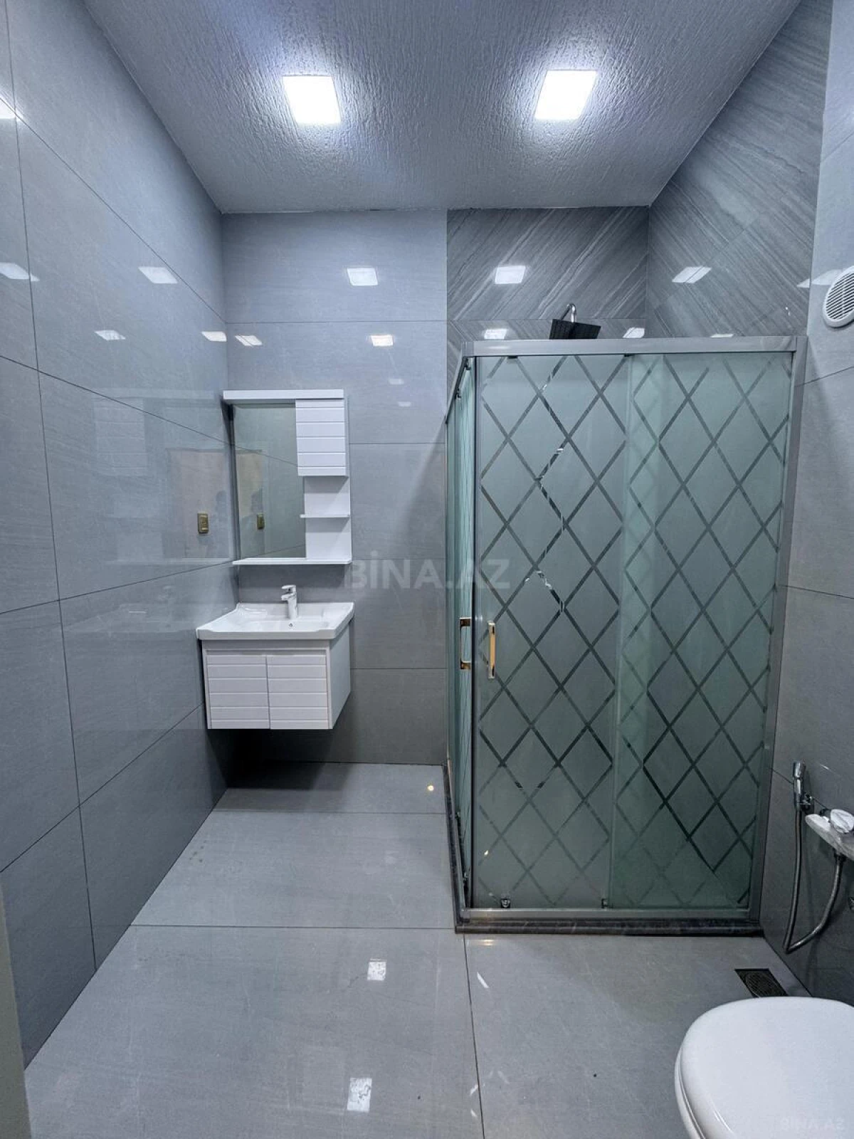 Satılır 4 otaqlı həyət evi 150 m²