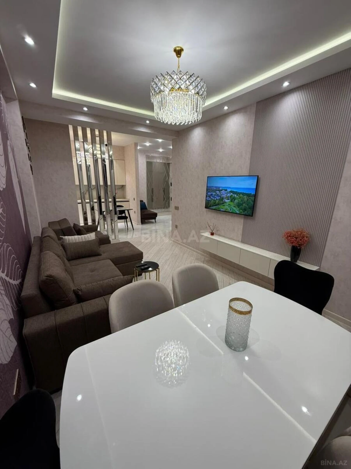 Satılır 2 otaqlı mənzil 65 m²