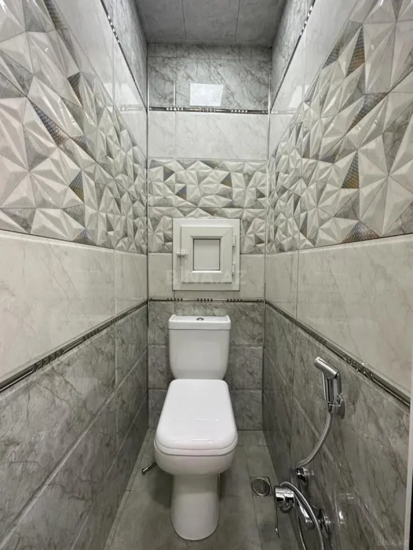 Satılır 2 otaqlı mənzil 68 m²