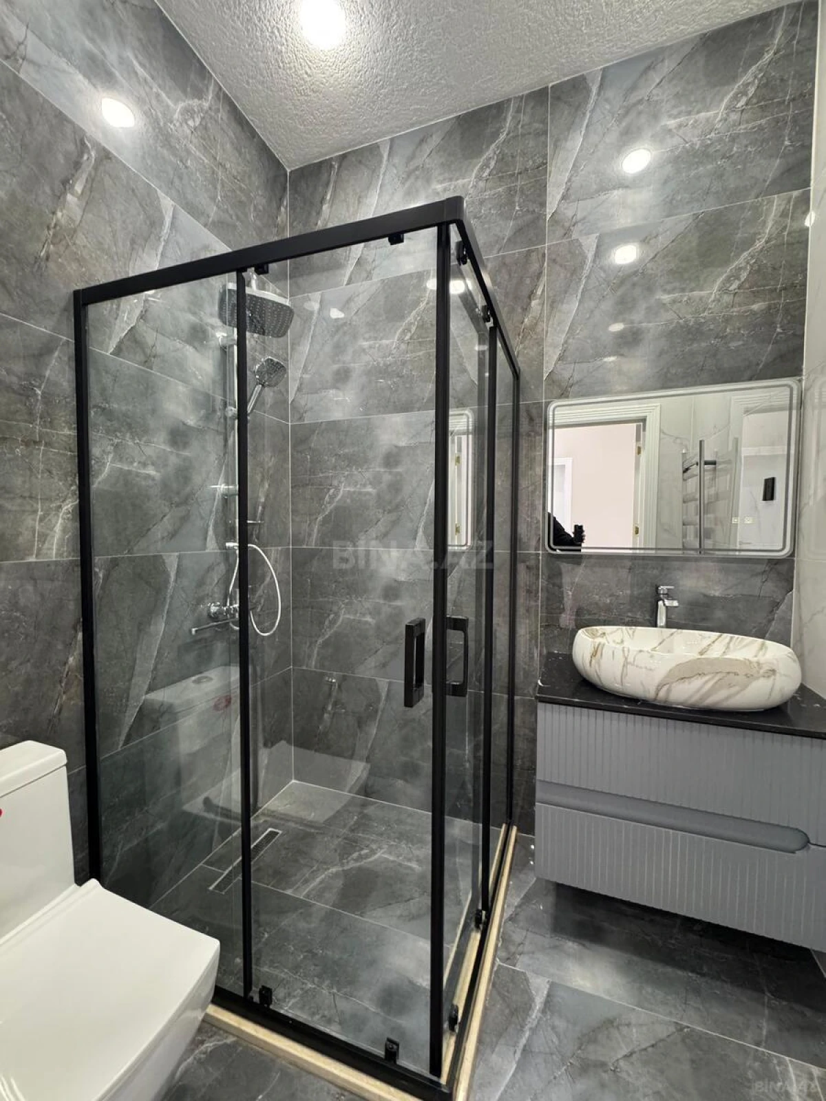 Satılır 4 otaqlı həyət evi 180 m²