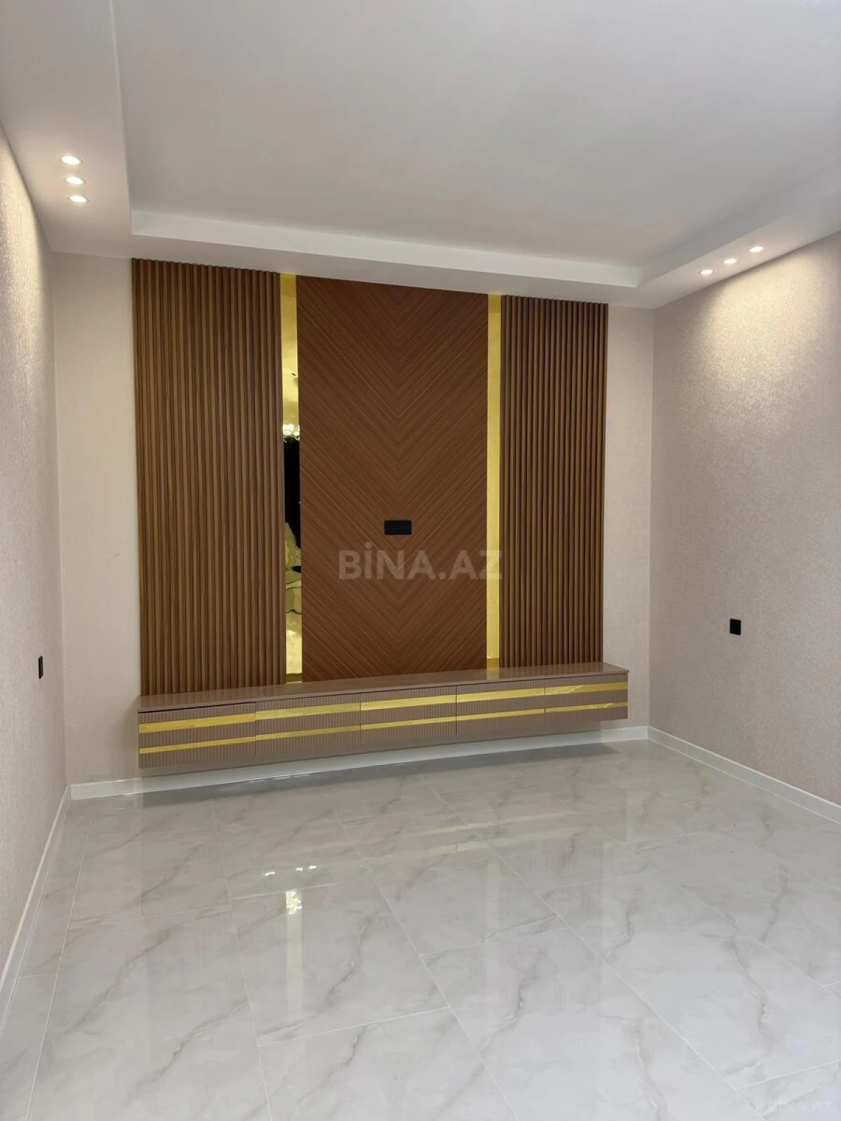 Satılır 4 otaqlı həyət evi 180 m²