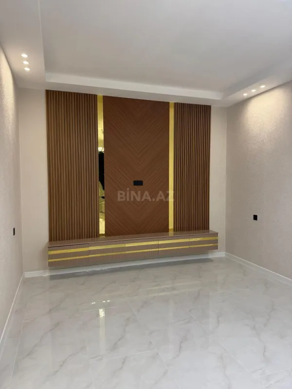 Satılır 4 otaqlı həyət evi 180 m²