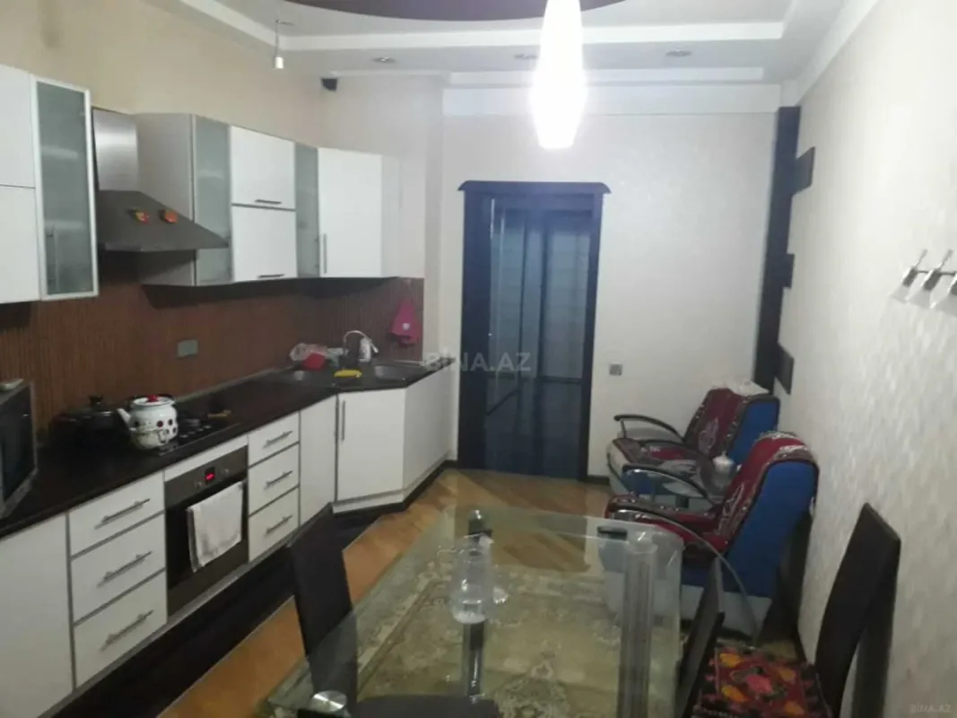 Satılır 5 otaqlı mənzil 286 m²