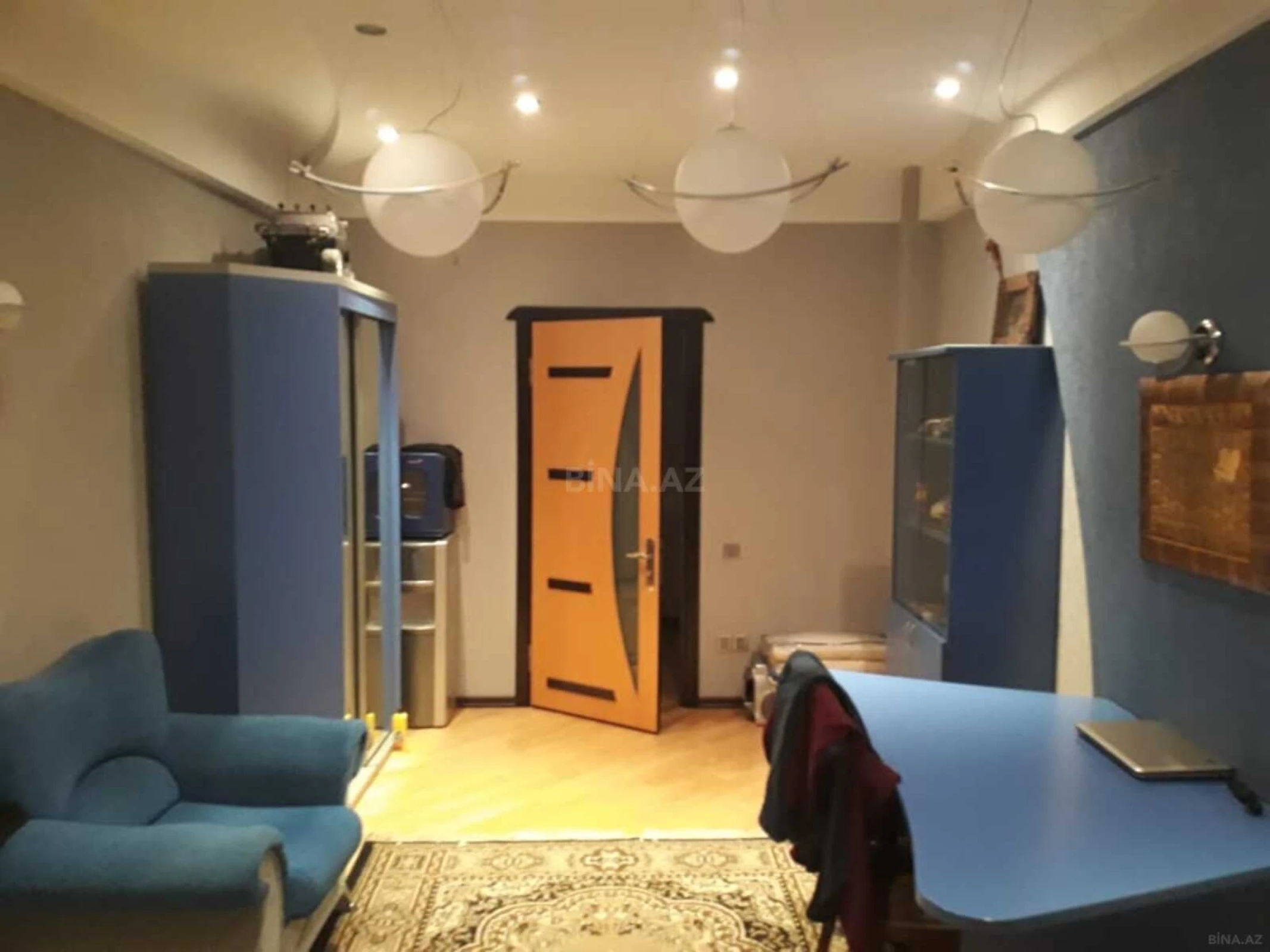 Satılır 5 otaqlı mənzil 286 m²