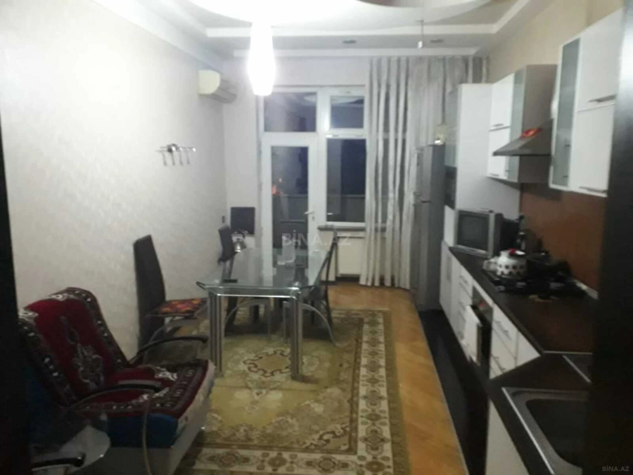 Satılır 5 otaqlı mənzil 286 m²