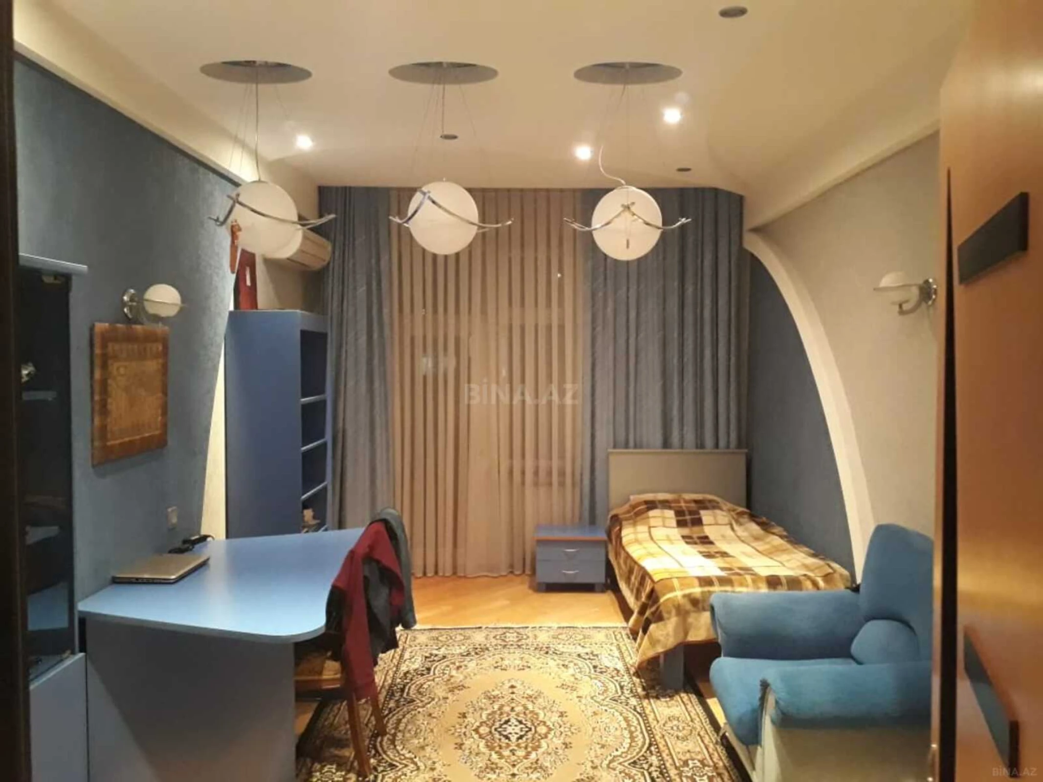 Satılır 5 otaqlı mənzil 286 m²