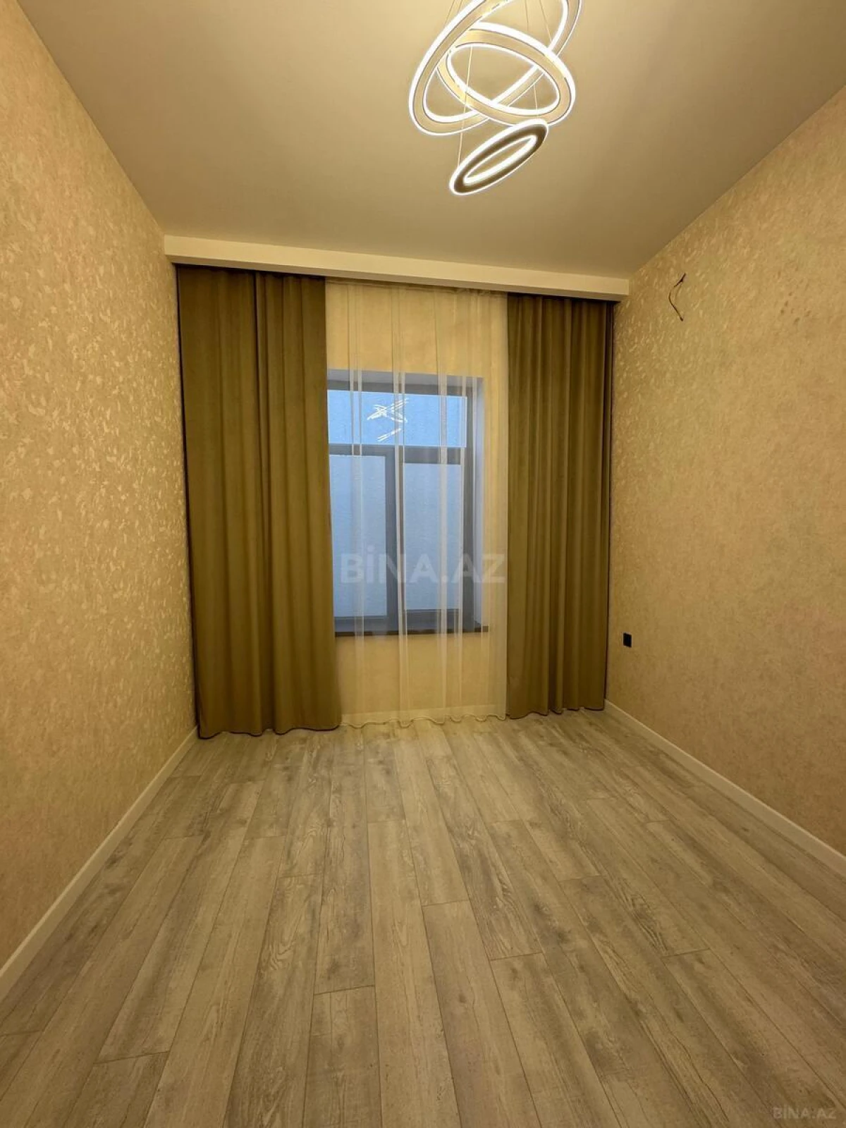Satılır 4 otaqlı həyət evi 170 m²