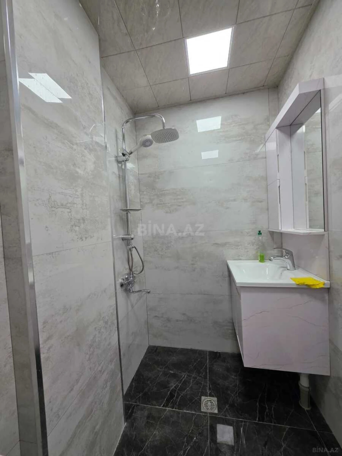 Satılır 2 otaqlı mənzil 53 m²
