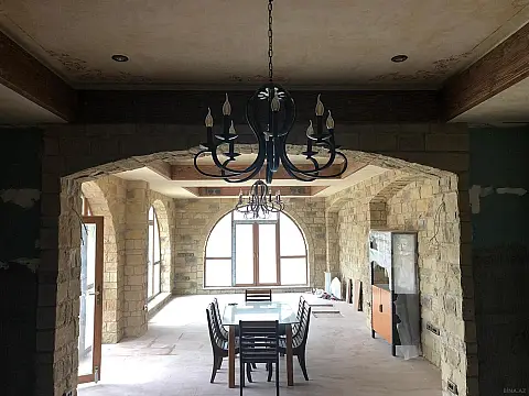 Satılır 8 otaqlı həyət evi 700 m²