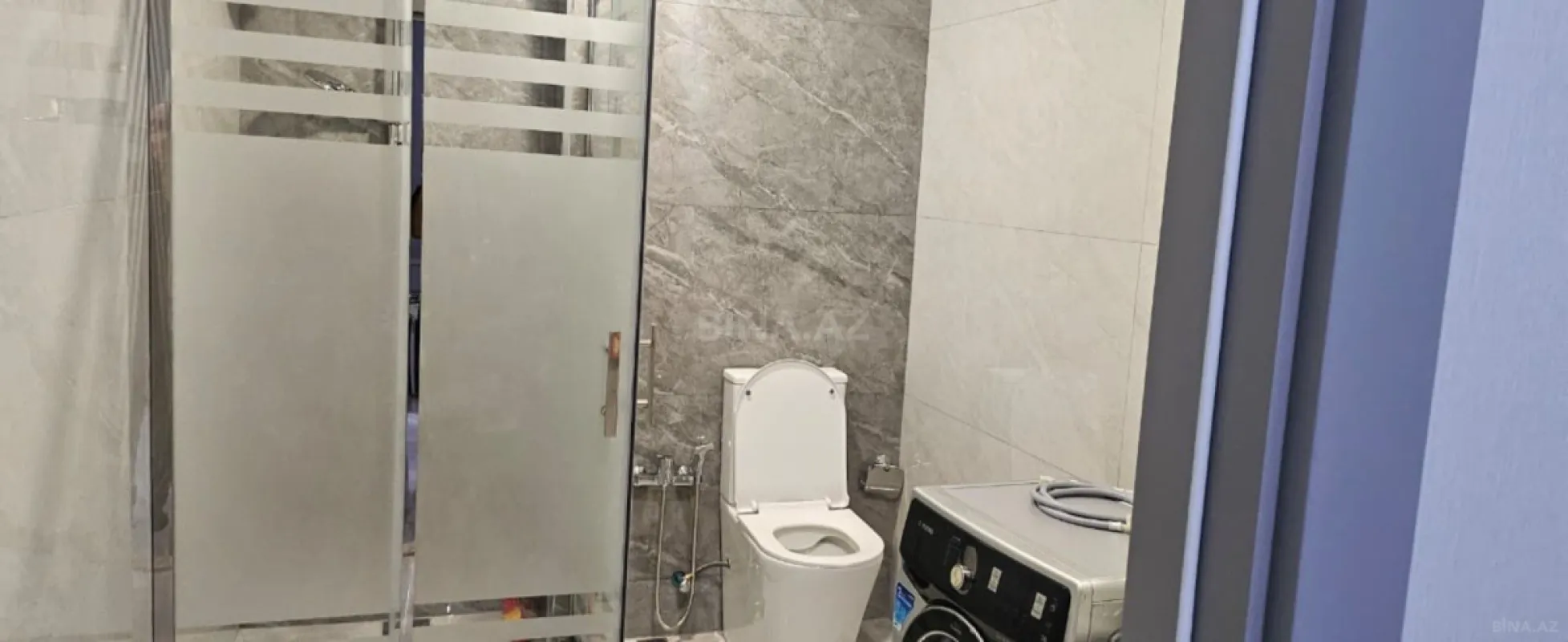 Kirayə verilir 2 otaqlı mənzil 62 m²