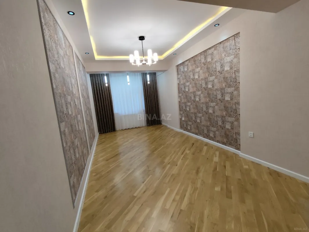 Satılır 4 otaqlı mənzil 155 m²