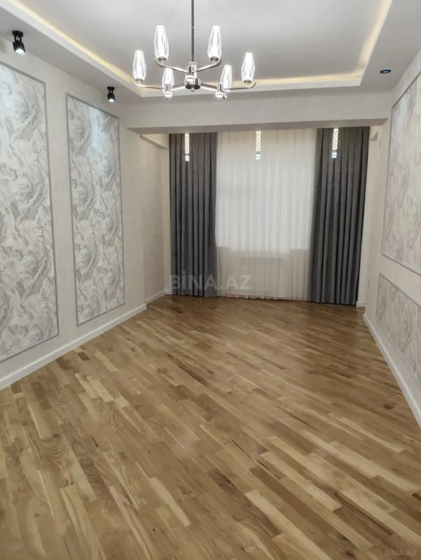 Satılır 4 otaqlı mənzil 155 m²