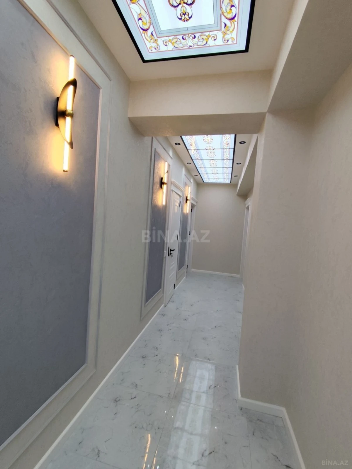 Satılır 4 otaqlı mənzil 155 m²