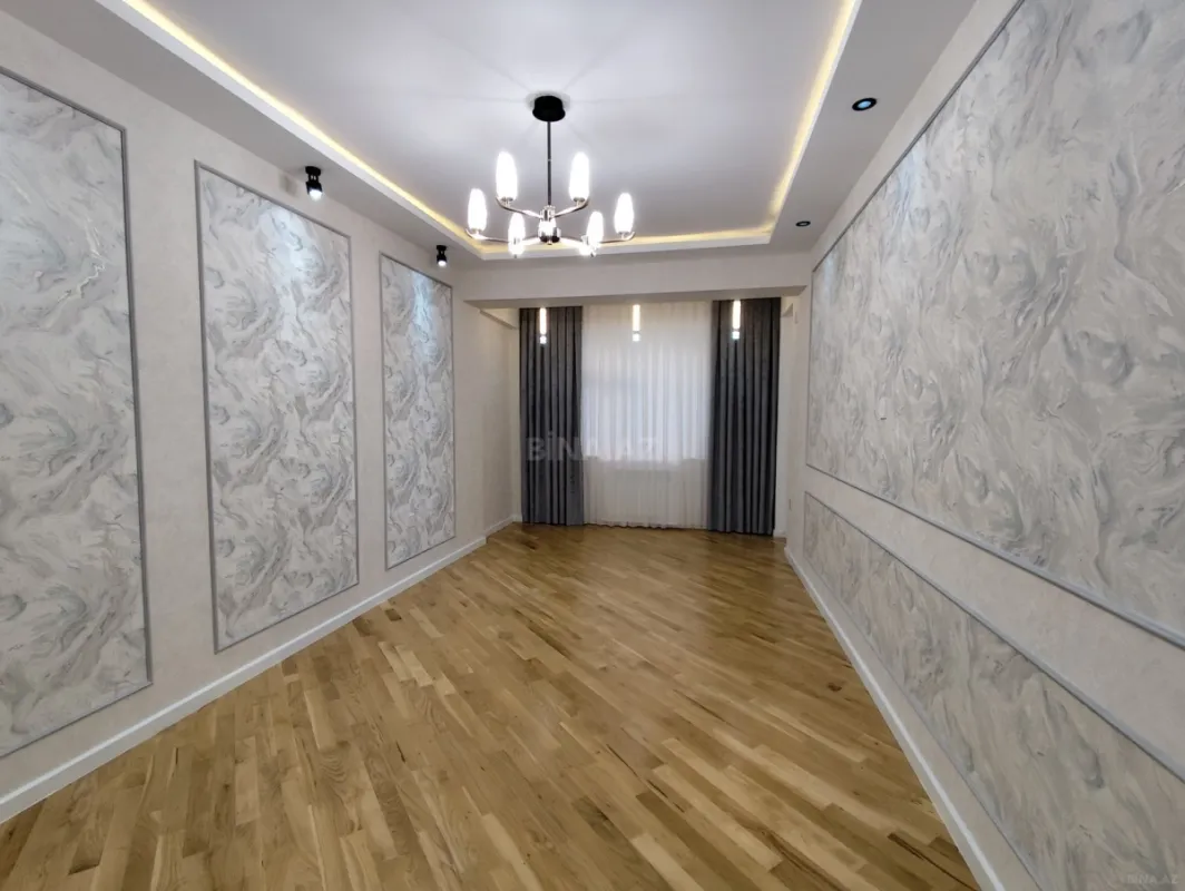 Satılır 4 otaqlı mənzil 155 m²