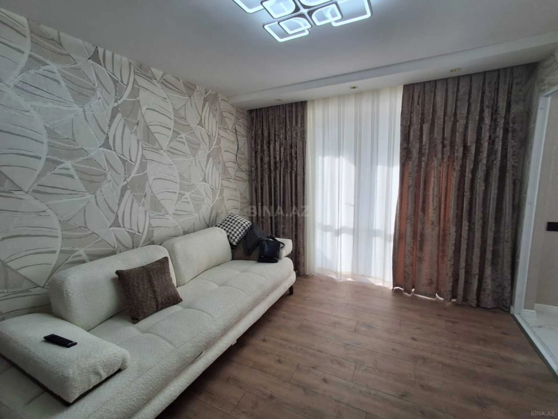 Satılır 2 otaqlı mənzil 60 m²