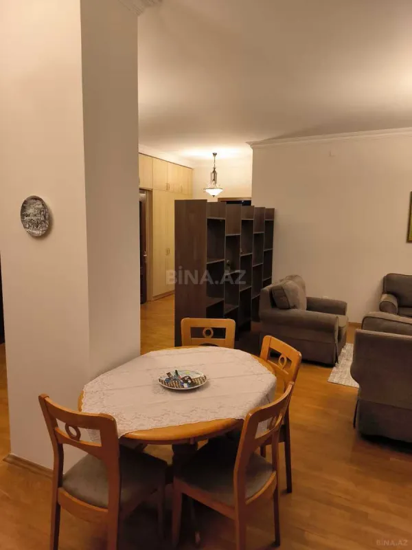 Kirayə verilir 3 otaqlı mənzil 110 m²