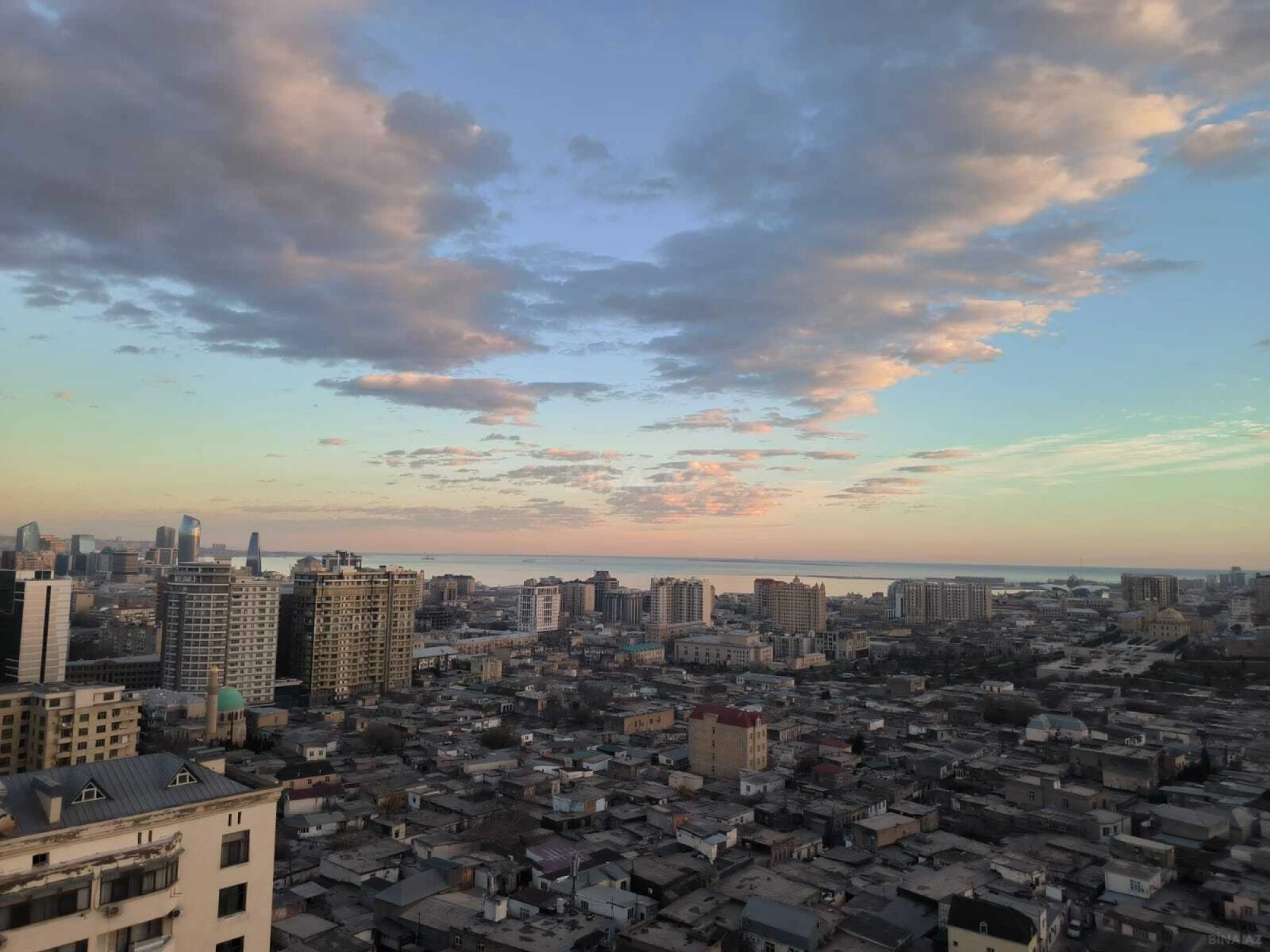 Kirayə verilir 3 otaqlı mənzil 110 m²