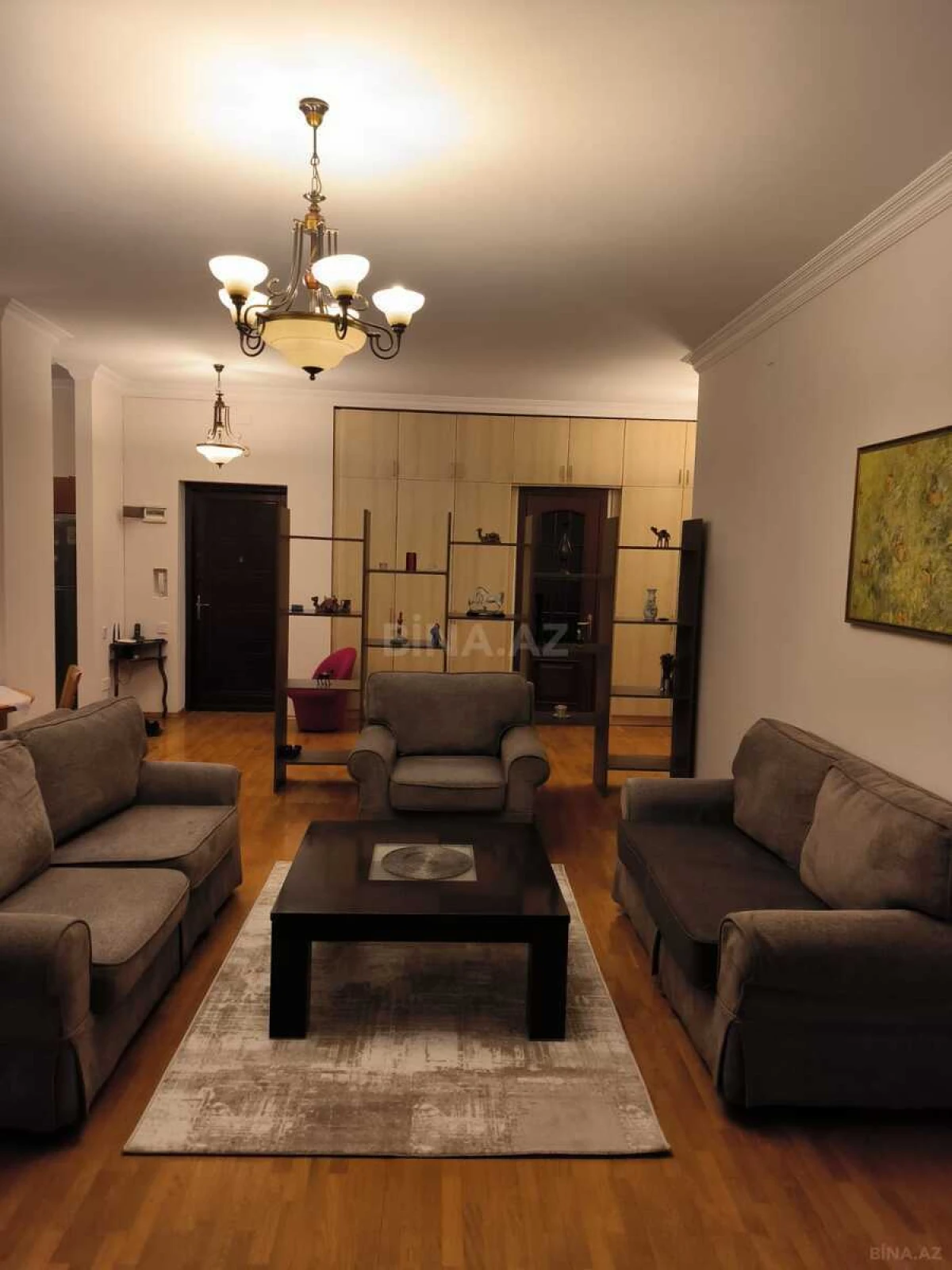 Kirayə verilir 3 otaqlı mənzil 110 m²