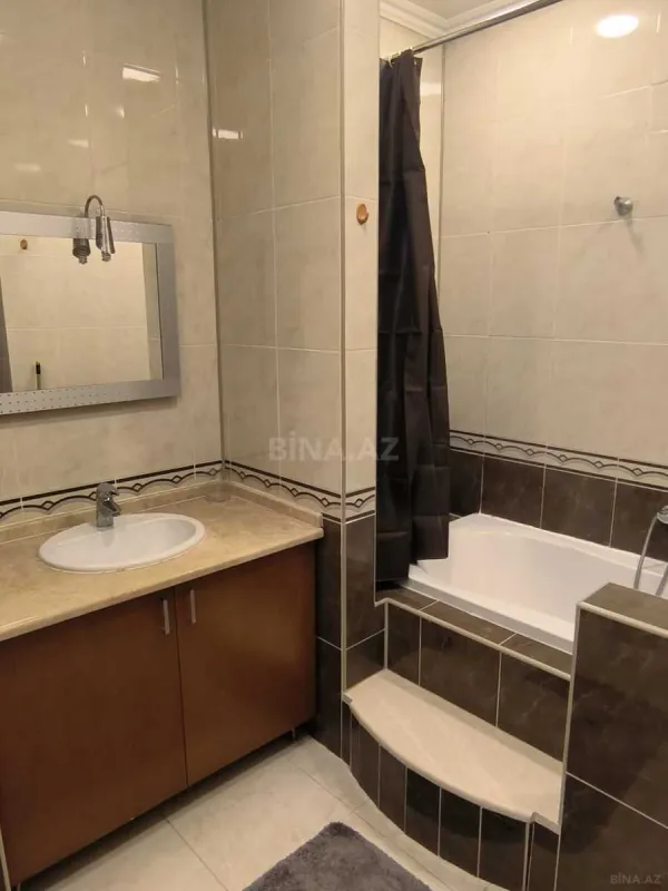 Kirayə verilir 3 otaqlı mənzil 110 m²