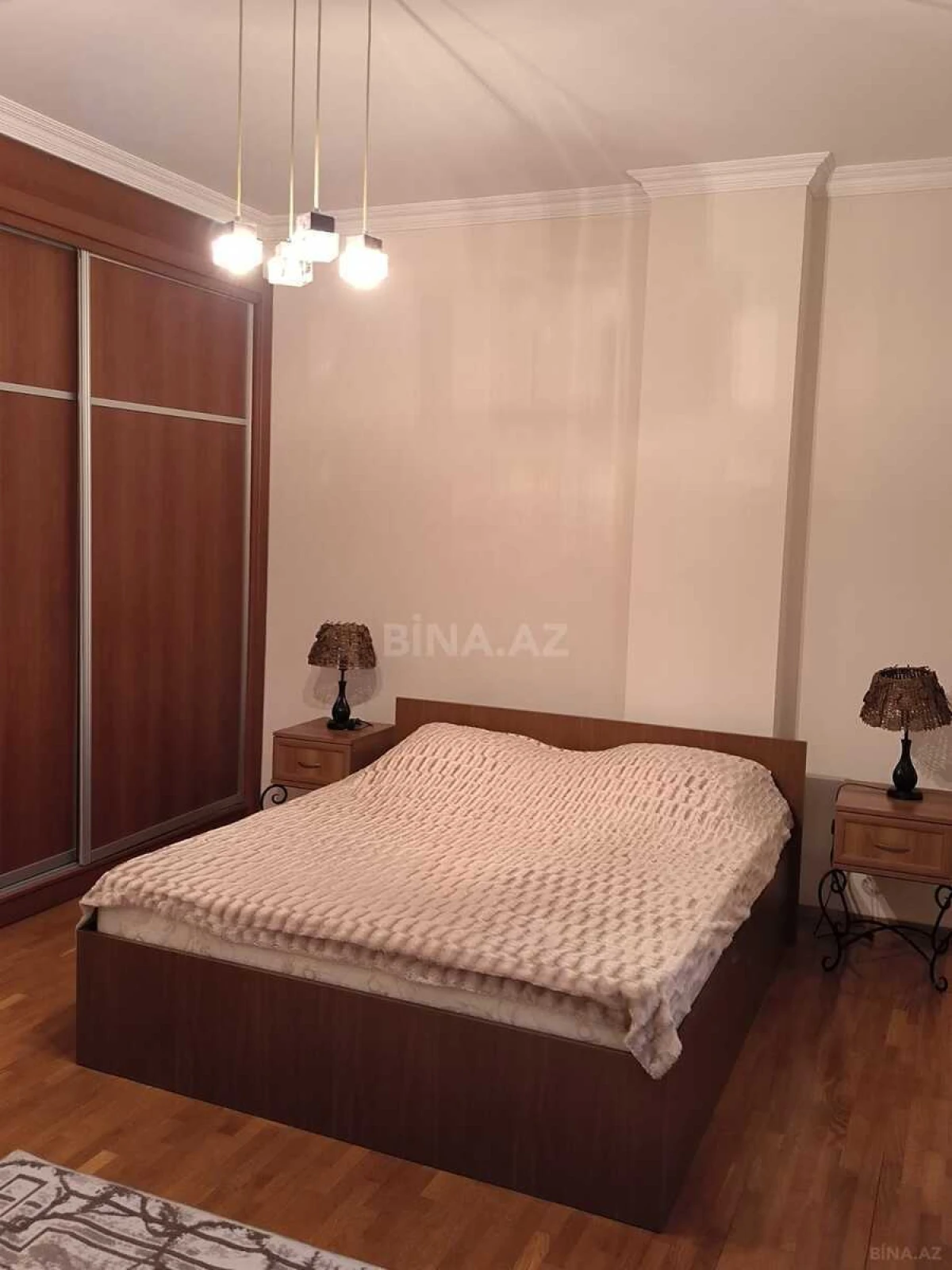 Kirayə verilir 3 otaqlı mənzil 110 m²