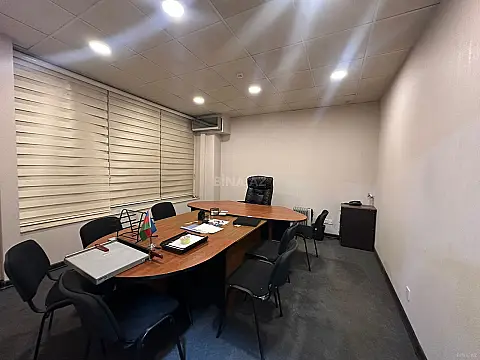 Kirayə verilir 5 otaqlı ofis 170 m² — Bakı 5 otaq 170.00 m²