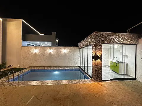 Satılır 4 otaqlı həyət evi 165 m²