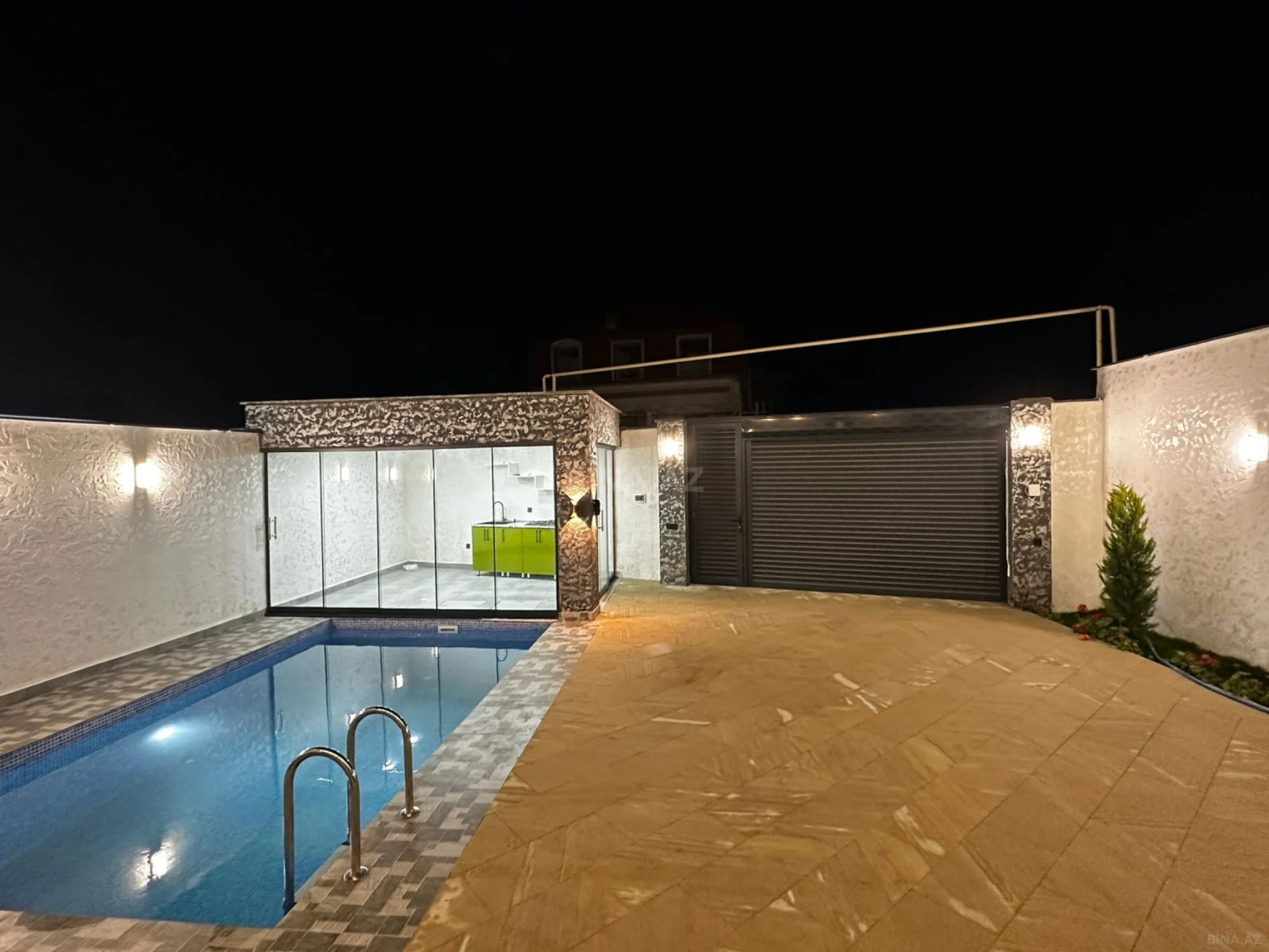 Satılır 4 otaqlı həyət evi 165 m²