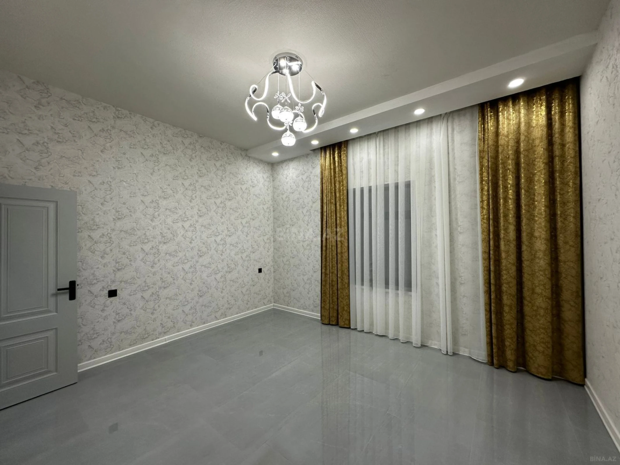 Satılır 4 otaqlı həyət evi 165 m²