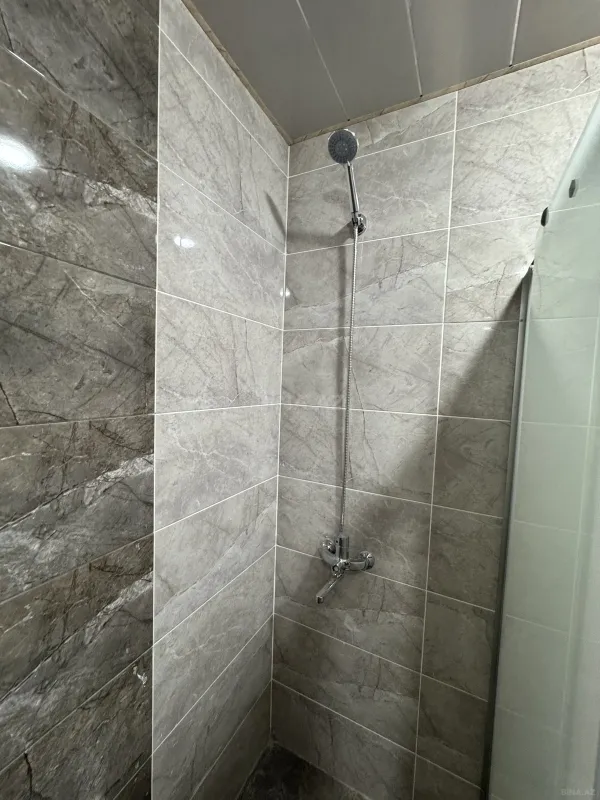 Kirayə verilir 1 otaqlı mənzil 75 m²