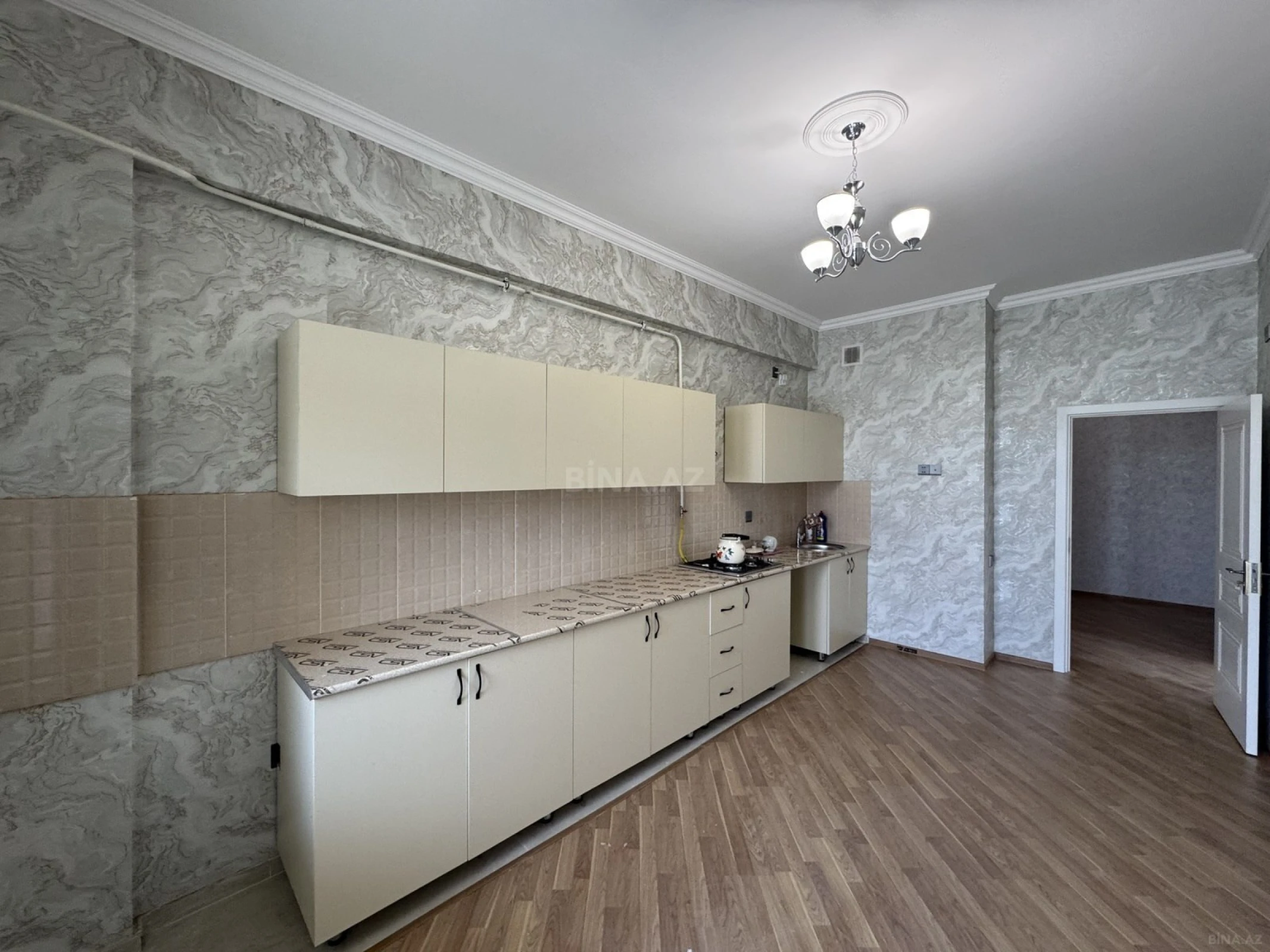 Kirayə verilir 1 otaqlı mənzil 75 m²