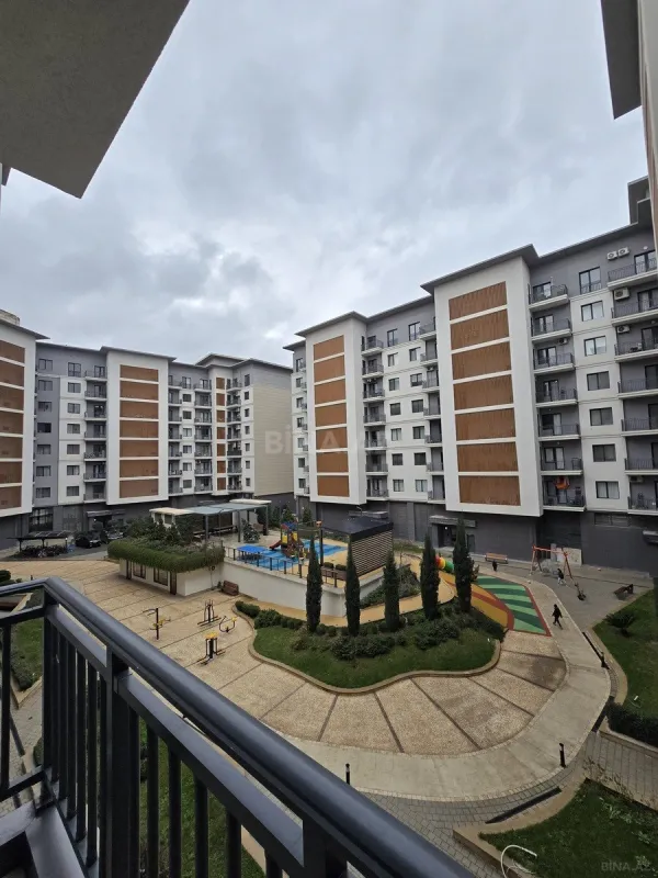 Satılır 3 otaqlı mənzil 130 m²