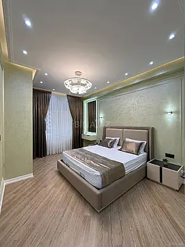 Satılır 3 otaqlı mənzil 130 m²