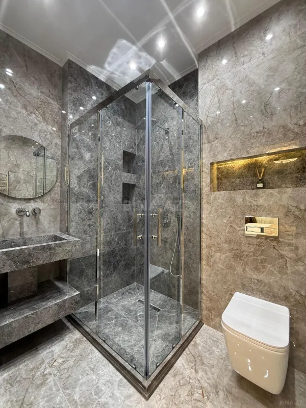 Satılır 3 otaqlı mənzil 130 m²