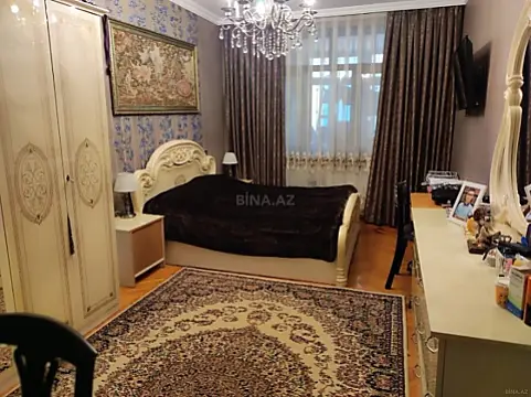 Satılır 4 otaqlı mənzil 115 m²