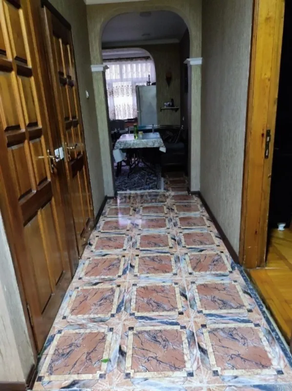 Satılır 4 otaqlı mənzil 115 m²