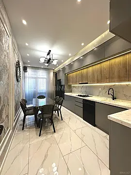 Satılır 2 otaqlı mənzil 78 m²