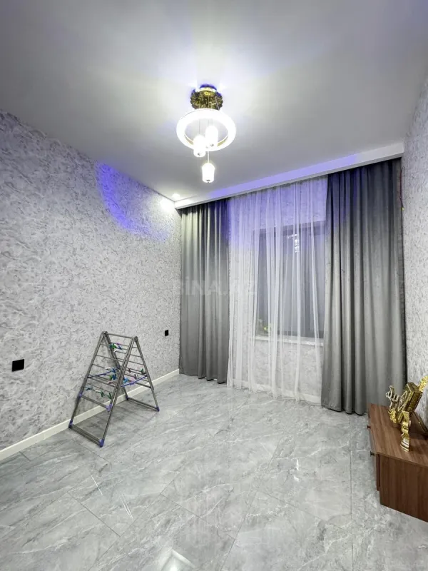 Satılır 4 otaqlı həyət evi 150 m²