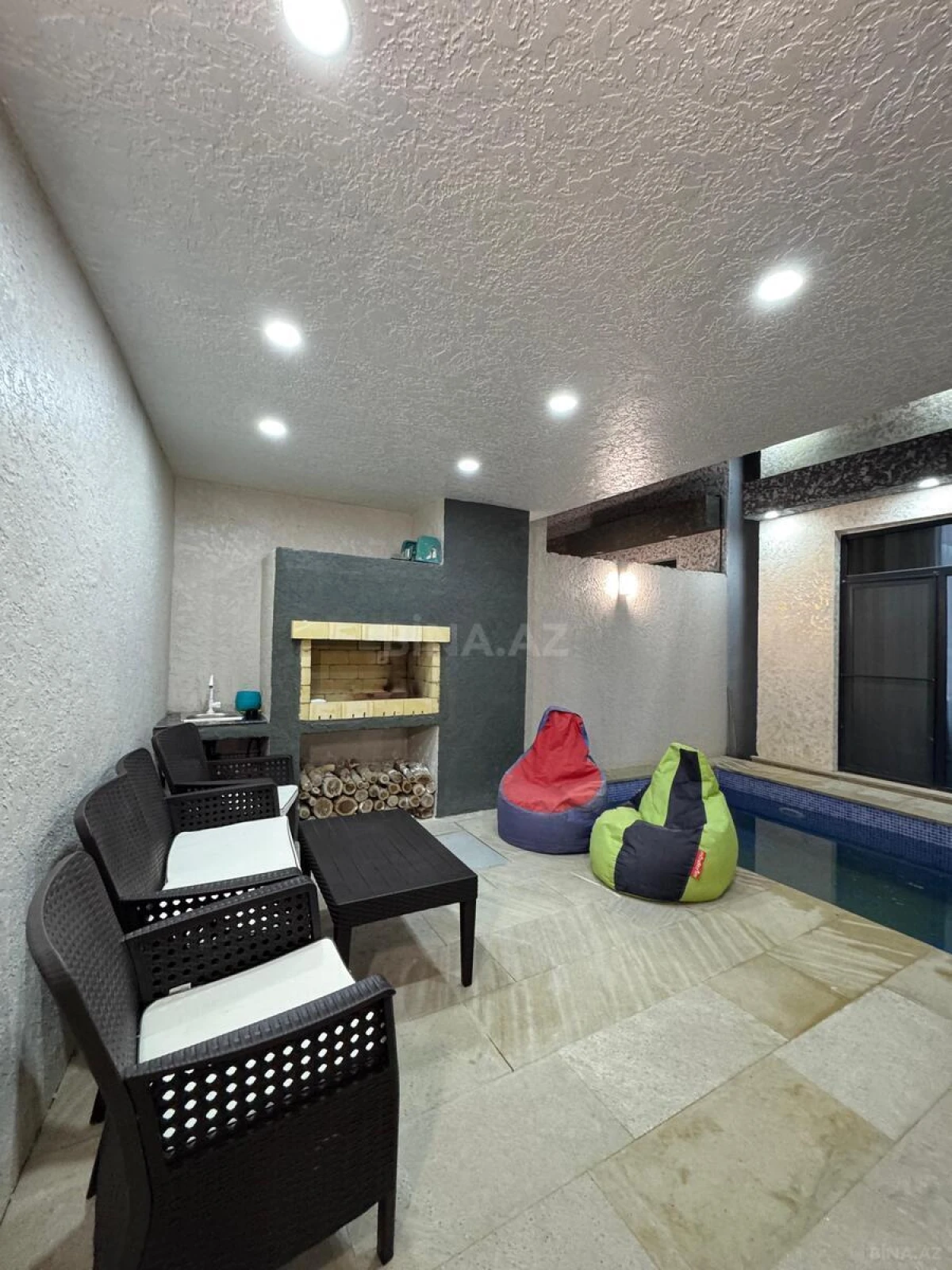 Satılır 4 otaqlı həyət evi 150 m²