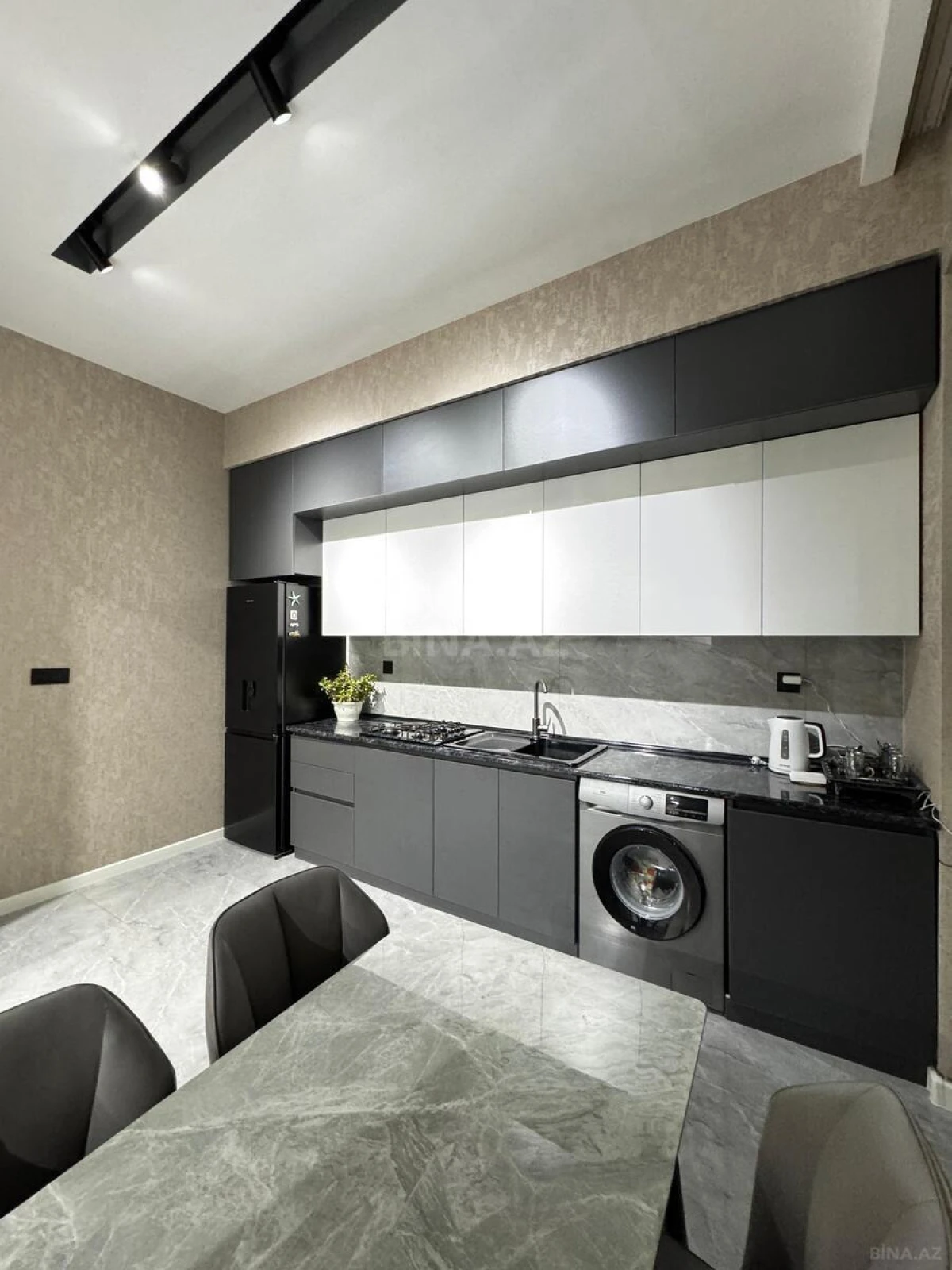 Satılır 4 otaqlı həyət evi 150 m²