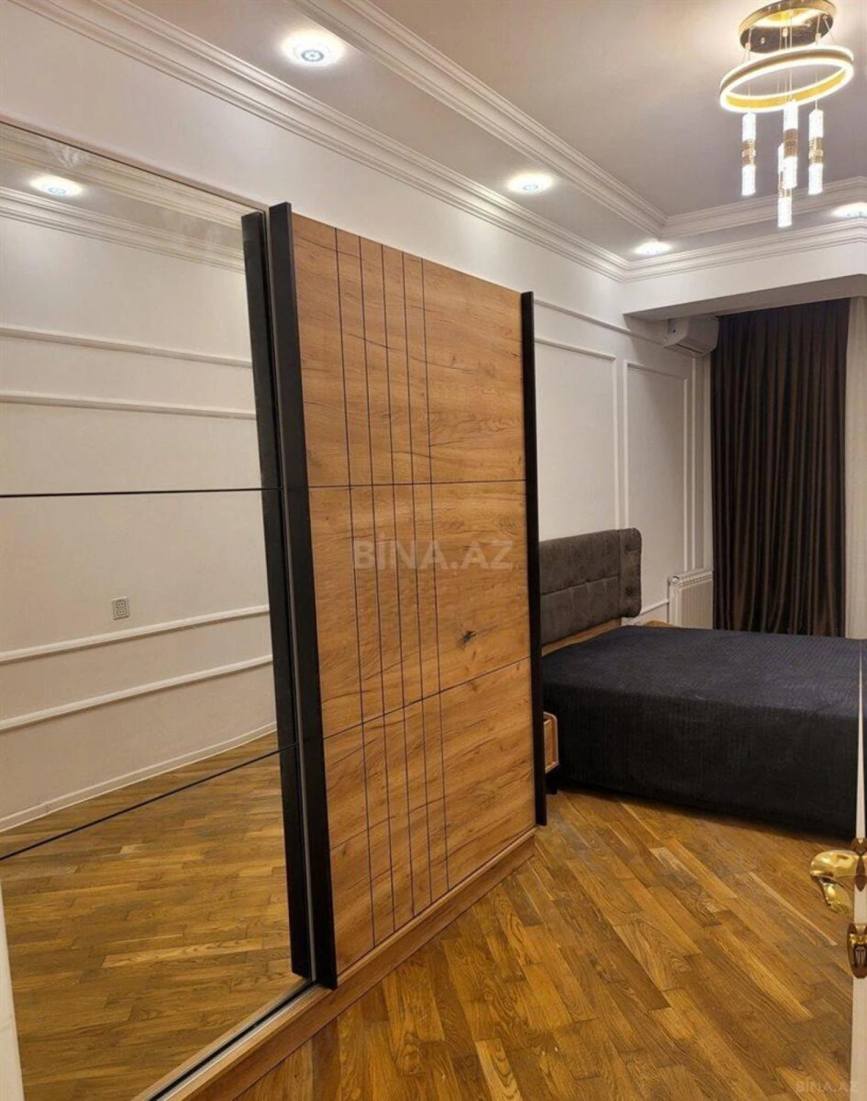 Satılır 2 otaqlı mənzil 85 m²