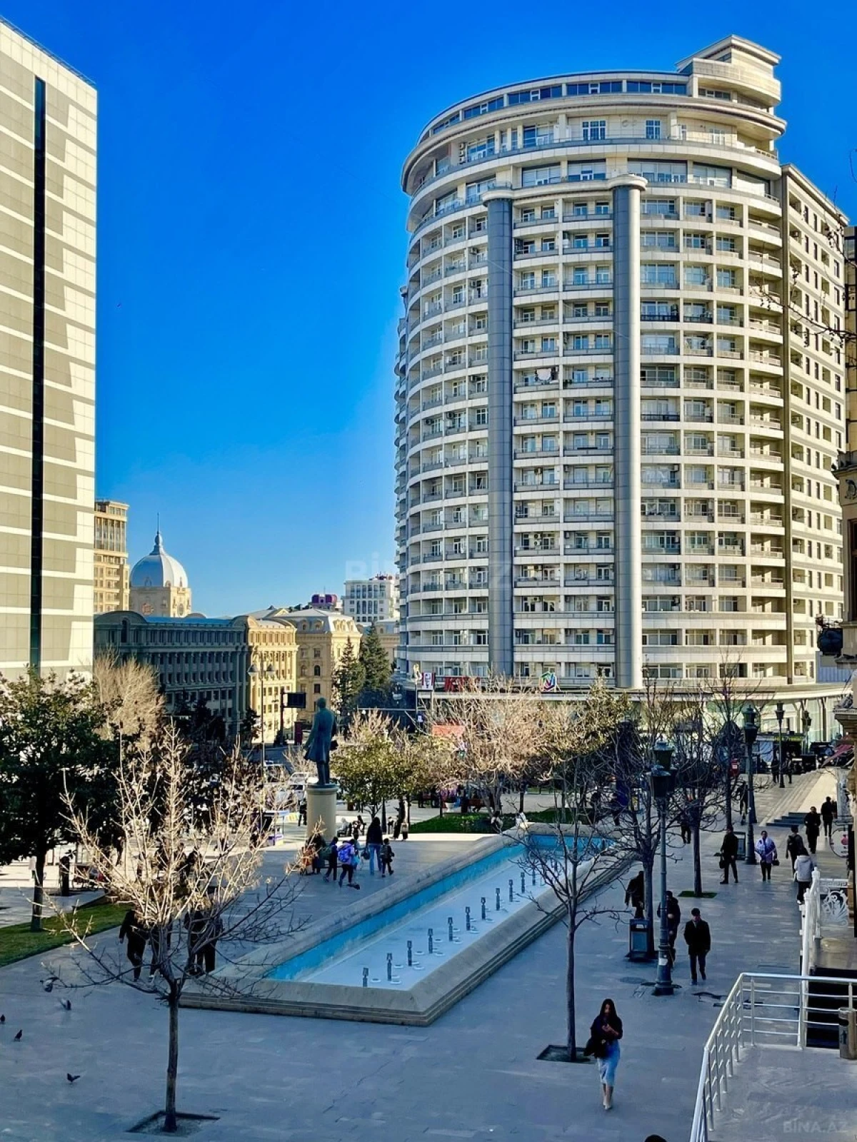 Kirayə verilir 2 otaqlı mənzil 60 m²