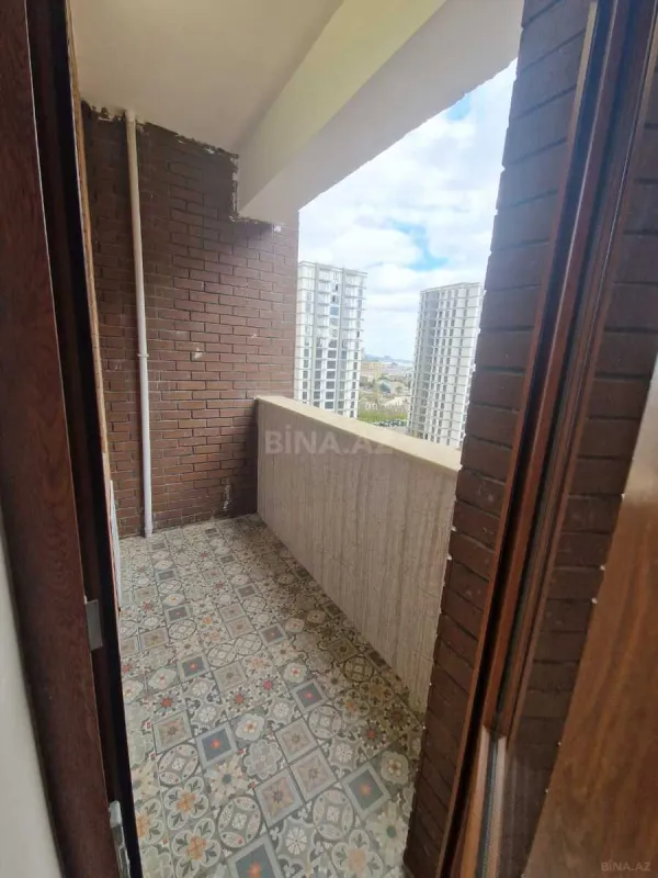 Satılır 3 otaqlı mənzil 110 m²